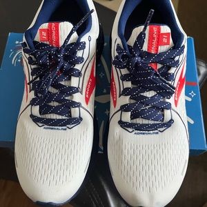 Brooks Adeline GTS 21